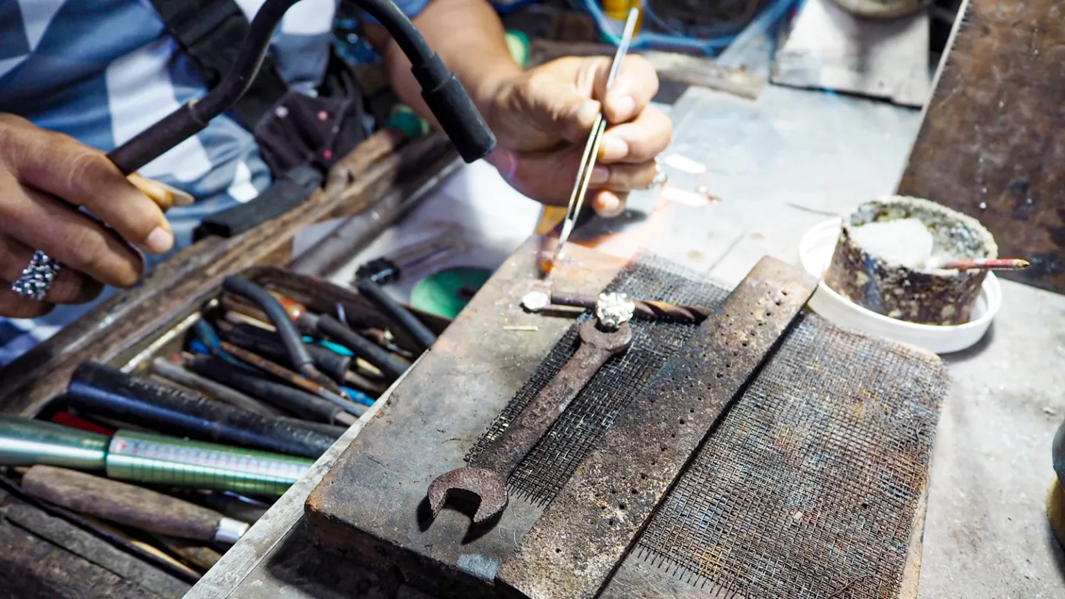 Metal Engraving (Chokin): Techniques, Creation Methods, and Tools - A Complete Beginner's Guide