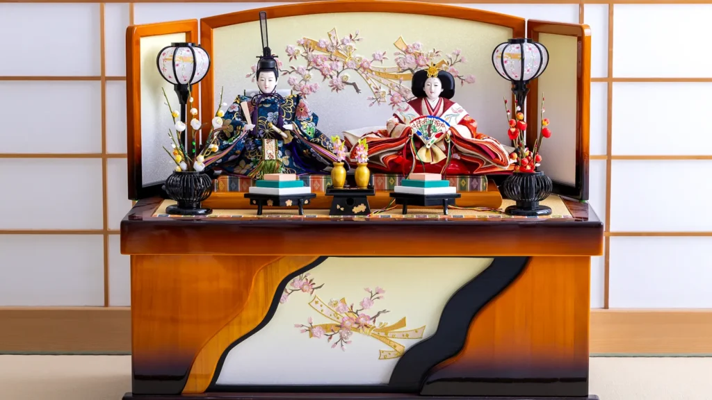 Display Hinamatsuri Dolls