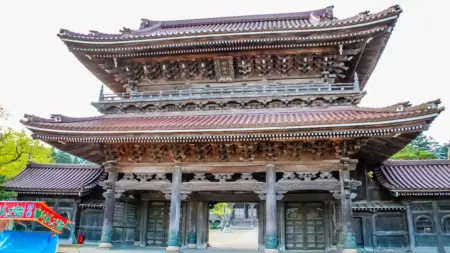 What is Inami Wood Carving? Complete Guide to History, Techniques, Motifs, and Modern Applications