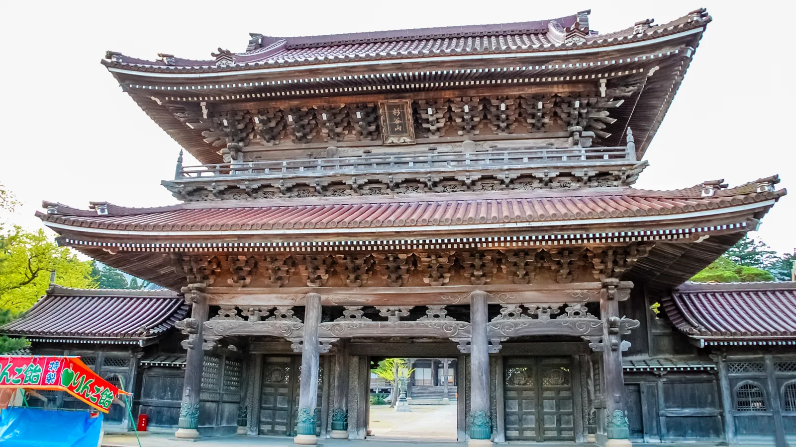 What is Inami Wood Carving? Complete Guide to History, Techniques, Motifs, and Modern Applications